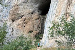Haramiiska Cave image