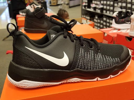 Shoe Store «Shoe Carnival», reviews and photos, 1905 Scenic Hwy S, Snellville, GA 30078, USA