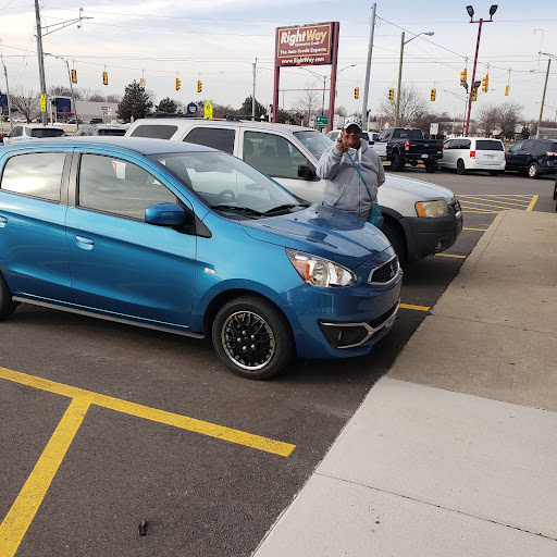 Car Dealer «RightWay Auto Sales», reviews and photos, 34966 S Gratiot Ave, Charter Twp of Clinton, MI 48035, USA