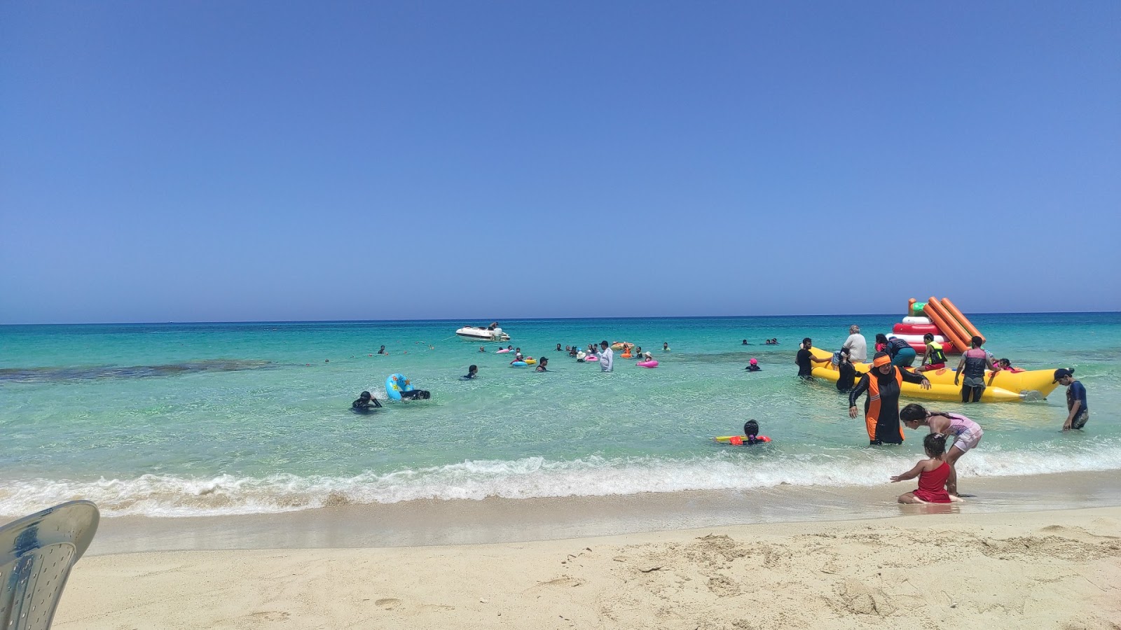 Ramalah Beach'in fotoğrafı geniş bir kıyı şeridi ile birlikte