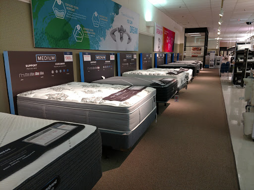 Furniture Store «Value City Furniture», reviews and photos, 800 Thruway Plaza Dr, Cheektowaga, NY 14225, USA