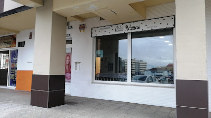 Información y opiniones sobre Aida Helguera Peluquería & Estética de Santander