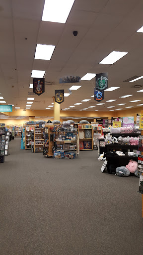 Book Store «Books-A-Million», reviews and photos, 335 Howe Ave, Cuyahoga Falls, OH 44221, USA