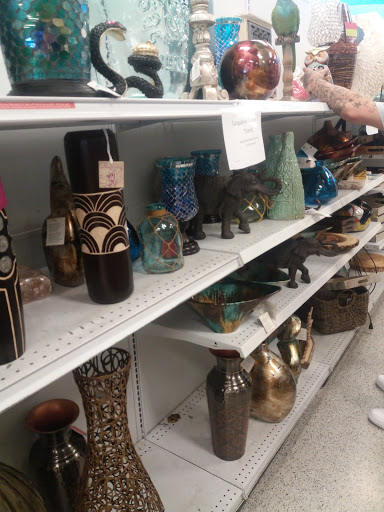 Clothing Store «Ross Dress for Less», reviews and photos, 150 S Abilene St, Aurora, CO 80012, USA