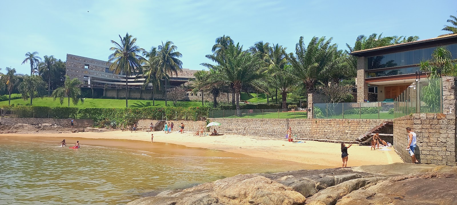 Foto von Praia da Vita mit beiger sand Oberfläche