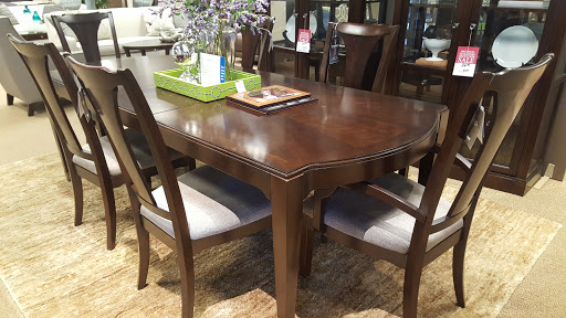 Furniture Store «Bassett Home Furnishings», reviews and photos, 11655 Reiger Rd, Baton Rouge, LA 70809, USA