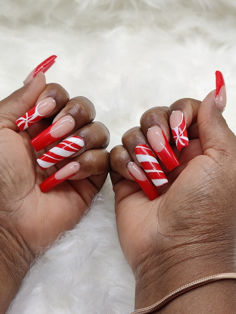 Le Nails 33617