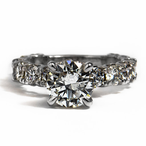 Jewelry Repair Service «Snug Harbor Jewelry Inc», reviews and photos, 395 Merrick Rd, Amityville, NY 11701, USA