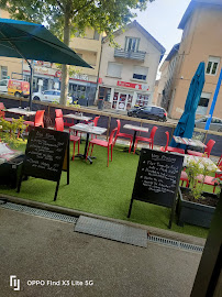 Atmosphère du Restaurant familial L'Atelier Durdu à Montréal-la-Cluse - n°2