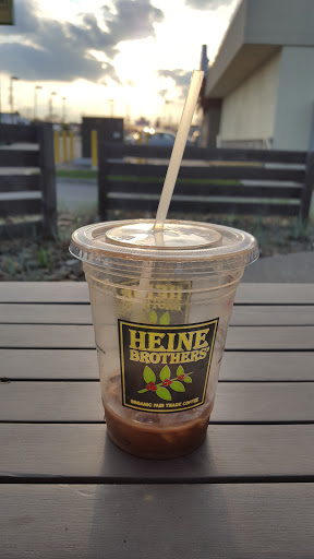 Coffee Shop «Heine Brothers’ Coffee - Shelbyville Road In St. Matthews», reviews and photos, 4305 Shelbyville Rd, Louisville, KY 40207, USA