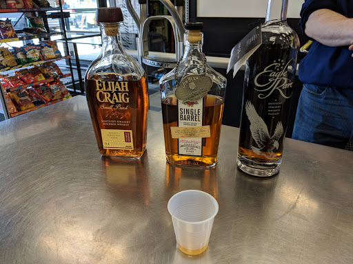 Wine Store «Wollaston Wine & Spirits», reviews and photos, 58 Beale St, Quincy, MA 02170, USA