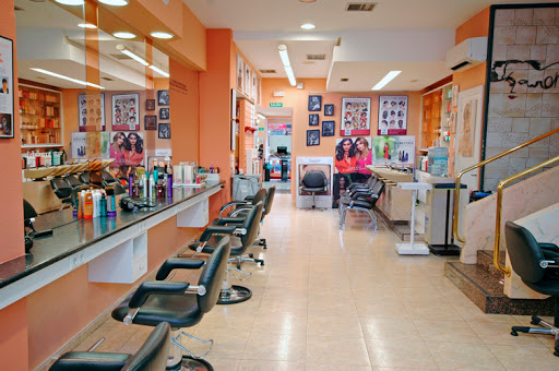 One Peluquerías en Valladolid, Valladolid