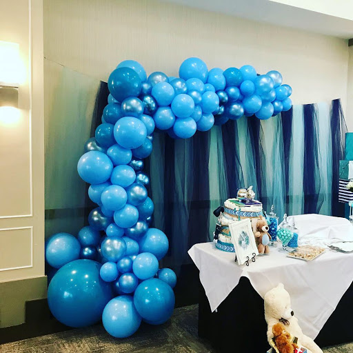 Linda's Balloon Twisting & Decor