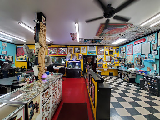 Tattoo Shop «Red Room Tattoo», reviews and photos, 231 Nord Ave, Chico, CA 95928, USA
