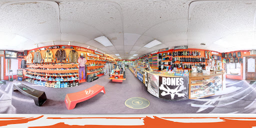 Skateboard Shop «Funtastik Skate and Snowboard Shop», reviews and photos, 18 W Main St, Mechanicsburg, PA 17055, USA