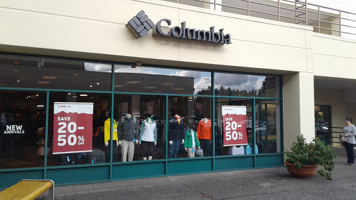 Sportswear Store «Columbia Sportswear Outlet», reviews and photos, 3 Monroe Pkwy, Lake Oswego, OR 97035, USA