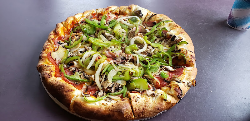 #9 best pizza place in Corvallis - Woodstock's Pizza Parlor