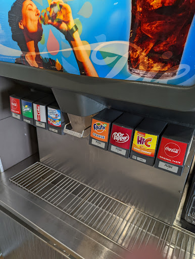 Shopping Mall «Central Plaza Shopping Center», reviews and photos, 2550 Central Park Ave, Yonkers, NY 10710, USA