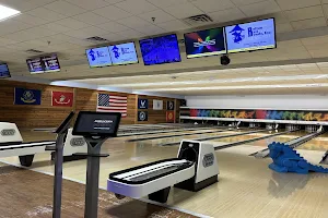 Lakeside Lanes image