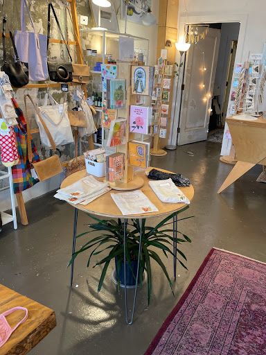 Gift Shop «Falling Into Place», reviews and photos, 2613 Broad Ave, Memphis, TN 38112, USA