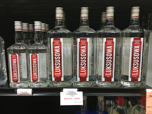 Liquor Store «Lees Discount Liquor», reviews and photos, 1450 W Horizon Ridge Pkwy #415, Henderson, NV 89012, USA