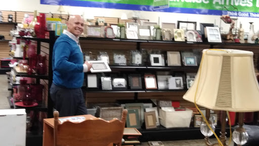 Thrift Store «Goodwill Store & Donation Center», reviews and photos, 28901 S Western Ave, Rancho Palos Verdes, CA 90275, USA