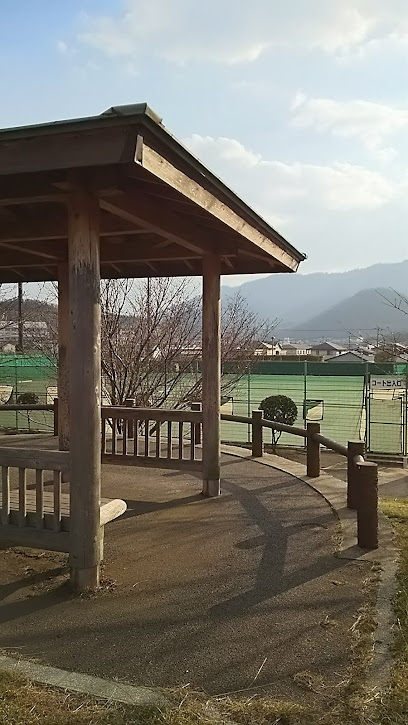 福山竹ヶ端運動公園テニスコート前 休憩所