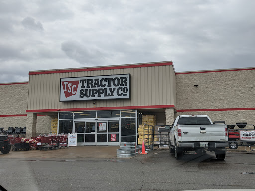 Home Improvement Store «Tractor Supply Co.», reviews and photos, 1266 US-641, Paris, TN 38242, USA