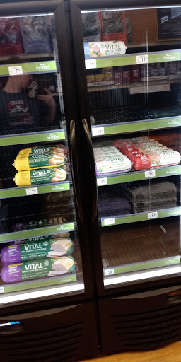 Pet Supply Store «Petco Animal Supplies», reviews and photos, 35860 Chester Rd, Avon, OH 44011, USA