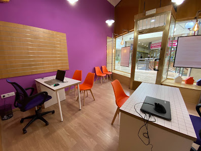 Hipoteca Libre C. de la Libertad, 38 Cc. Ecomóstoles Local 17, 28936 Móstoles, Madrid, España