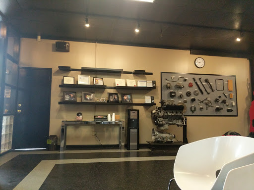 Auto Repair Shop «Zentrum Motors», reviews and photos, 1225 7th St, Oakland, CA 94607, USA