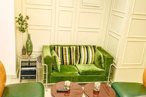 Glamour Lounge Salon and Spa image