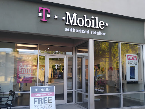 Cell Phone Store «T-Mobile», reviews and photos, 1960 SE Lund Ave #110, Port Orchard, WA 98366, USA