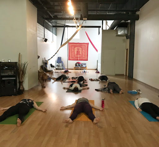 Centros yoga Cleveland