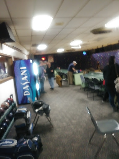 Bowling Alley «Pat Tarsio Lanes», reviews and photos, 173 S Plank Rd, Newburgh, NY 12550, USA