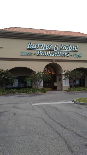Book Store «Barnes & Noble», reviews and photos, 4010 S Tamiami Trail, Sarasota, FL 34231, USA
