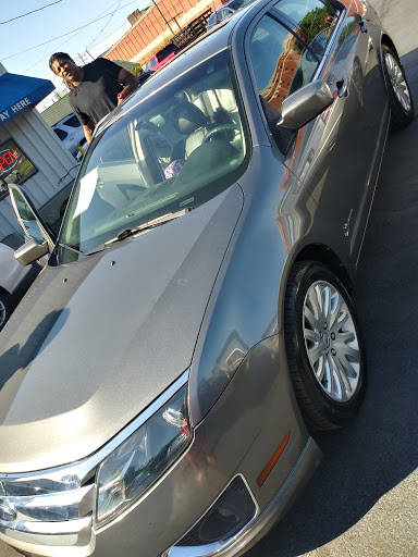 Used Car Dealer «Gardner Used Cars», reviews and photos, 2700 7th Street Rd, Louisville, KY 40215, USA