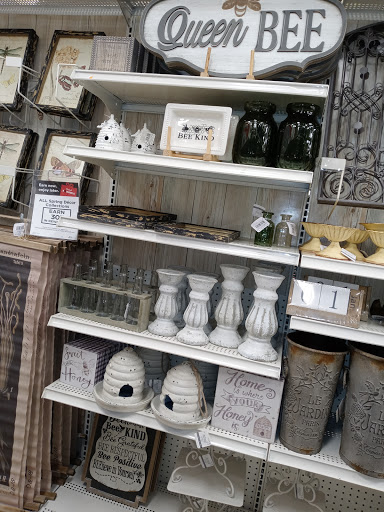 Craft Store «Michaels», reviews and photos, 3940 28th St SE, Grand Rapids, MI 49512, USA