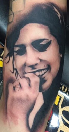 Tattoo Shop «Stained in pain tattoos», reviews and photos, 4211 N Milwaukee Ave, Chicago, IL 60641, USA