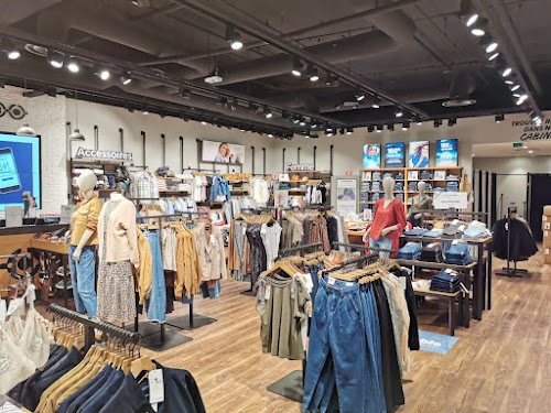 Magasin de vêtements Bonobo Chambourcy