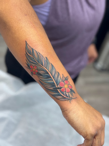 Explore quarter sized tattoo ideas, creative tattoo ideas in Chatsworth, available at Old English Tattoo Studio