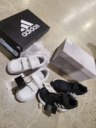 Shoe Store «DSW Designer Shoe Warehouse», reviews and photos, 60 NJ-17, Paramus, NJ 07652, USA