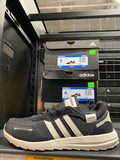 Sporting Goods Store «adidas Outlet Store Woodburn», reviews and photos, 1001 N Arney Rd Ste 400, Woodburn, OR 97071, USA