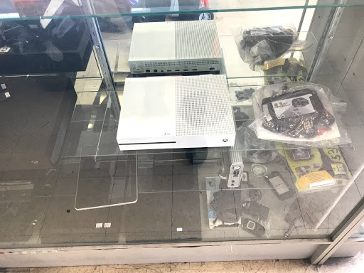 Pawn Shop «A Pawn Shop», reviews and photos, 7562 Laurel Canyon Blvd, North Hollywood, CA 91605, USA