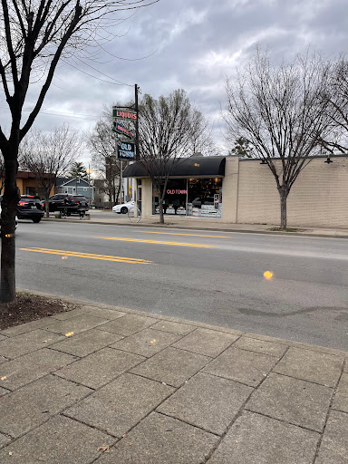 Liquor Store «Old Town Liquors», reviews and photos, 1529 Bardstown Rd, Louisville, KY 40205, USA