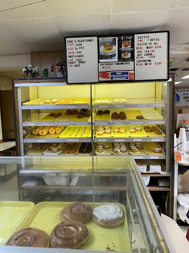 Donut Shop «Turner Donut Shop», reviews and photos, 902 9th Ave W, Bradenton, FL 34205, USA
