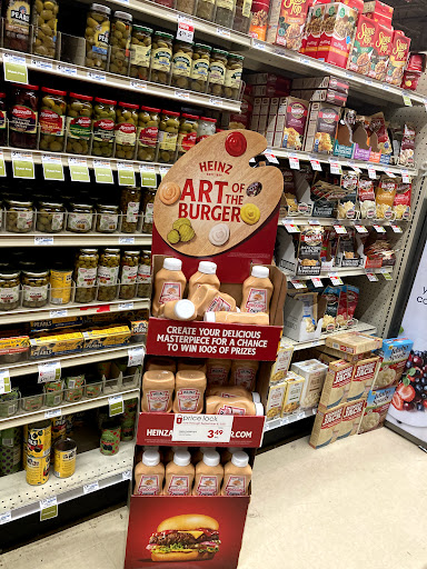 Supermarket «Giant Eagle Supermarket», reviews and photos, 27264 Lorain Rd, North Olmsted, OH 44070, USA