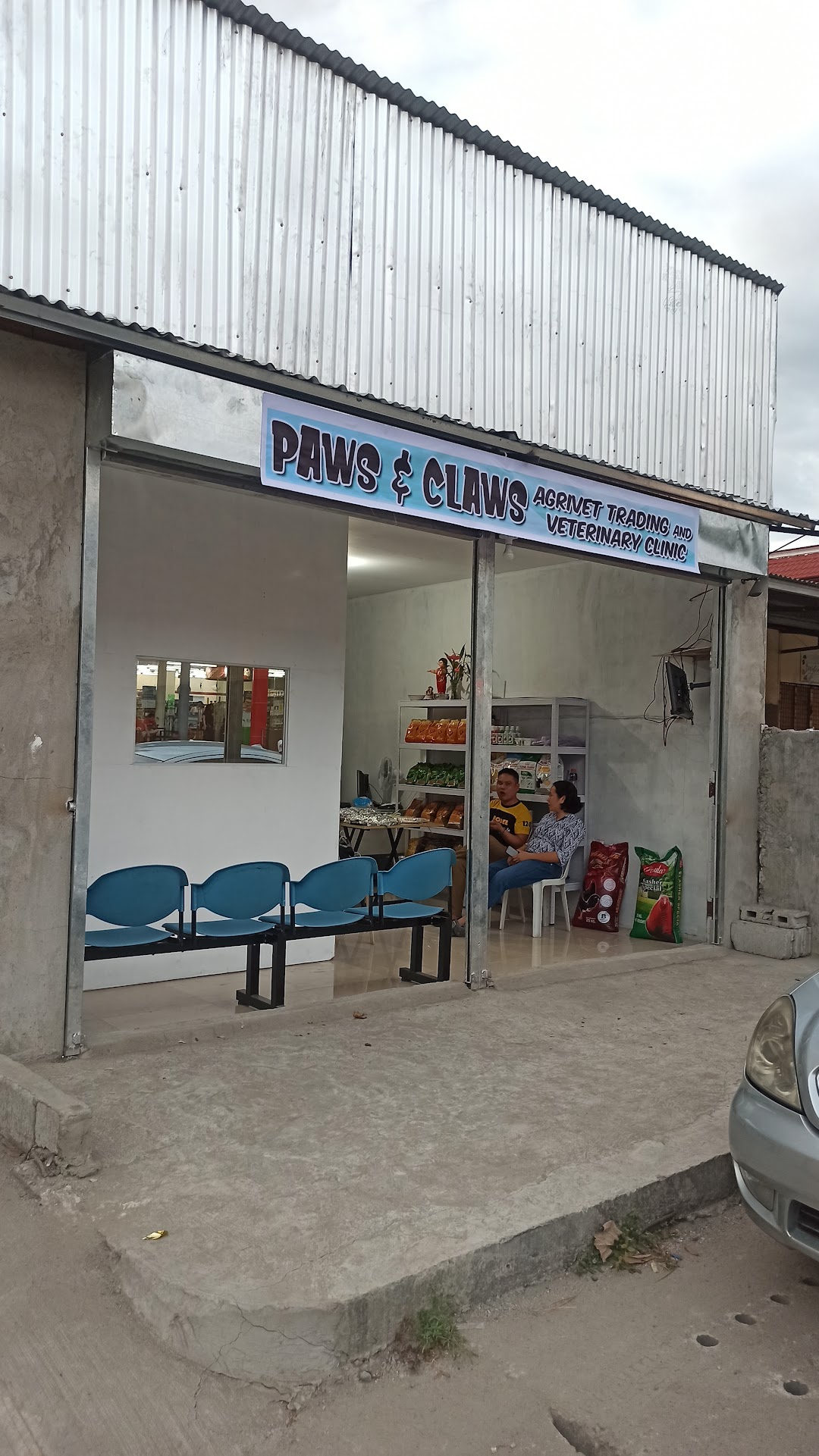 Paws & Claws Agrivet Trading and Veterinary Clinic