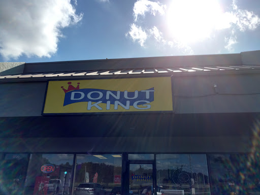 Bakery «Donut King», reviews and photos, 3716 Howell Branch Ct, Winter Park, FL 32792, USA