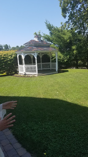 Golf Course «The Links at Outlook & Outlook Tavern Restaraunt», reviews and photos, 310 Portland St, Berwick, ME 03901, USA